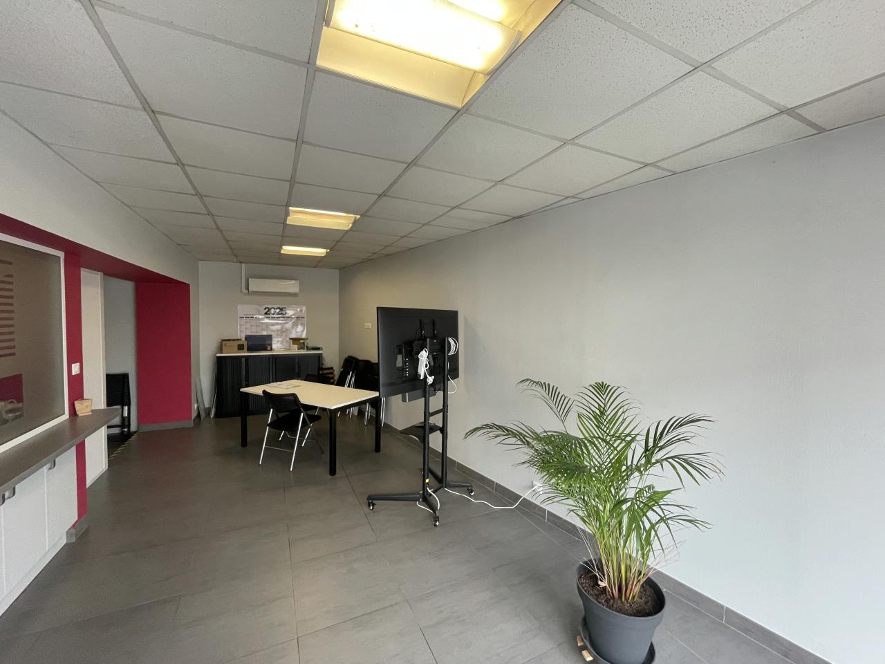 Local d'activité Saint-Apollinaire 317m² Vente local d'activité Saint-Apollinaire Côte-d'Or OVACT2532188 8